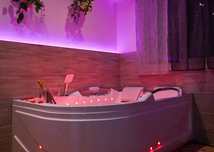 Love Room Luxe Pres De La Mer